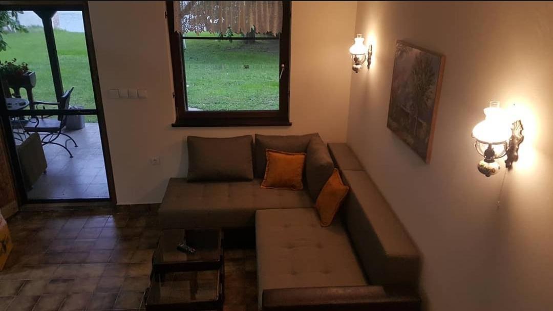 Kuca Ribarev San Vila Beocin Exterior foto